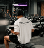 Pull Day Tee